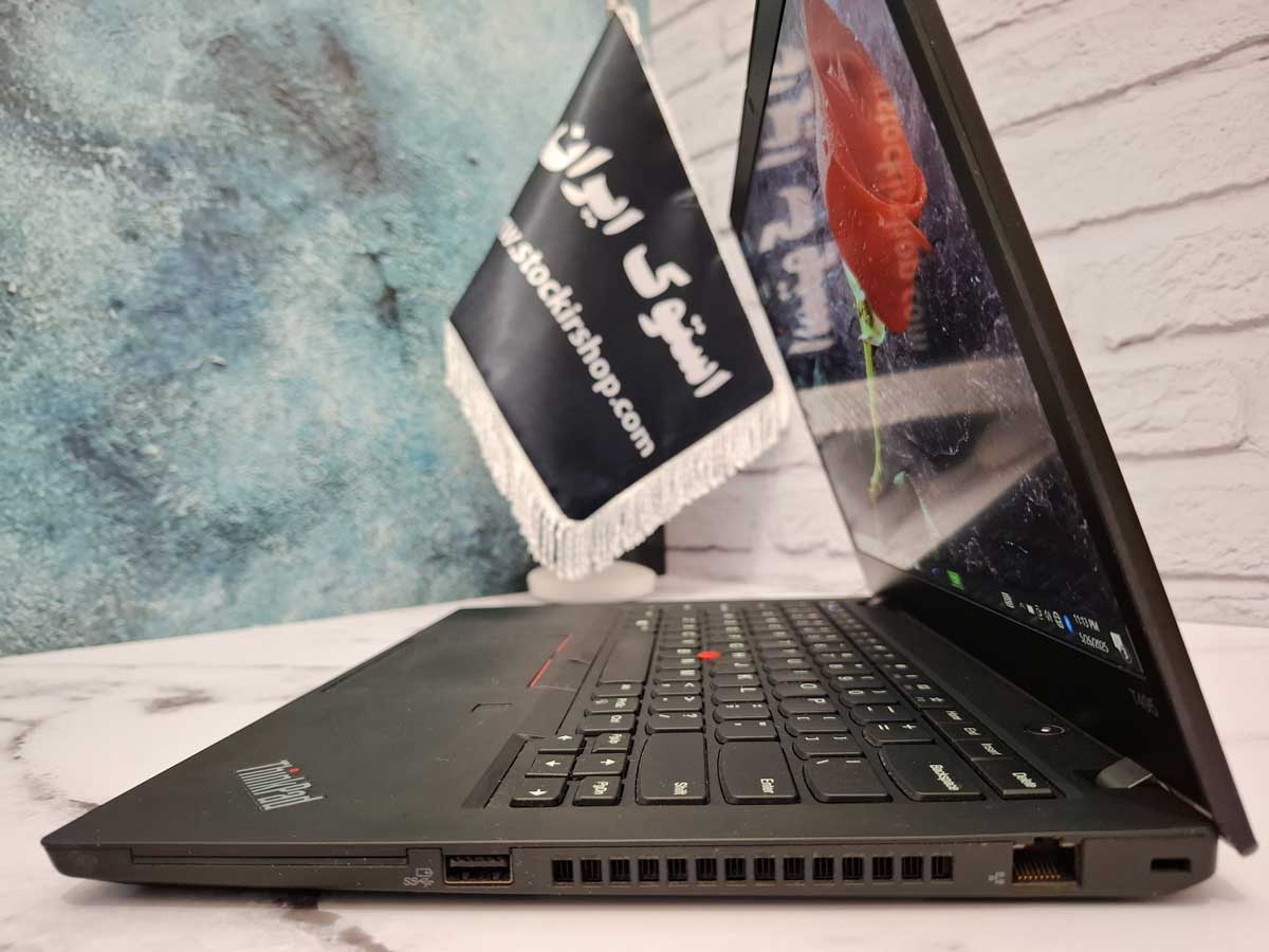 پورت‌های سمت راست لنوو تینک پد T495