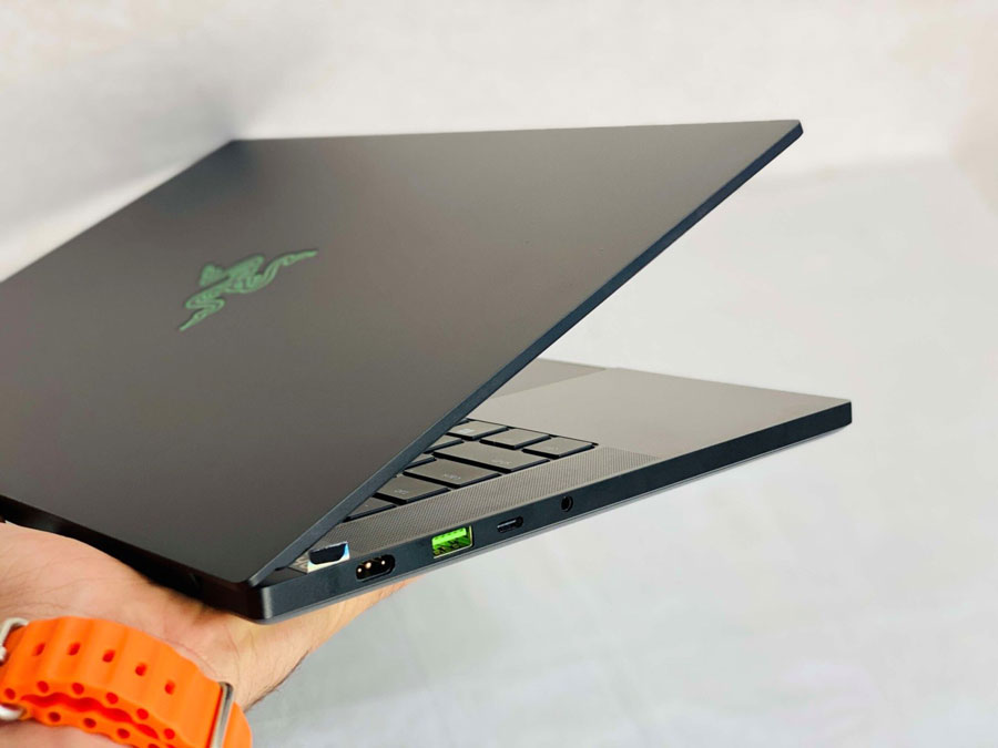 بهترین لپ تاپ بازی مدل Razer Blade 14 rz09-0427